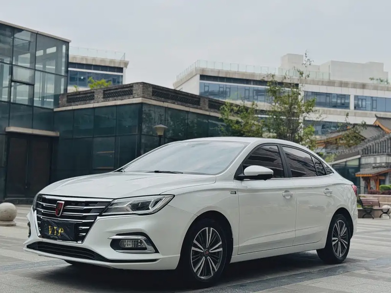 Roewe i5