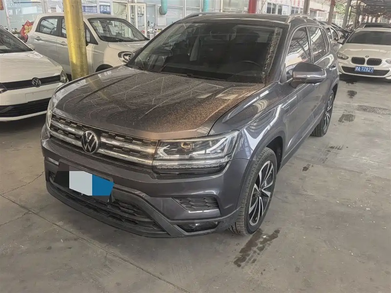 Volkswagen Tharu