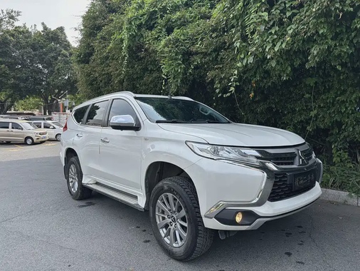 Mitsubishi Pajero Sport 2020