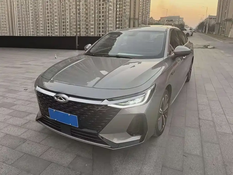 Chery Arrizo 8