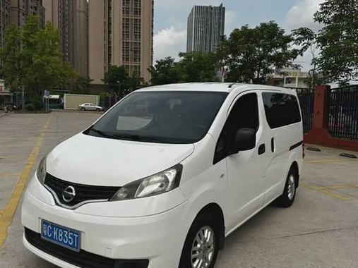 Nissan NV200 2013