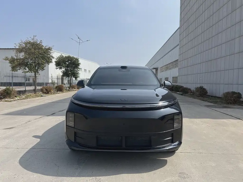 Li Auto L6