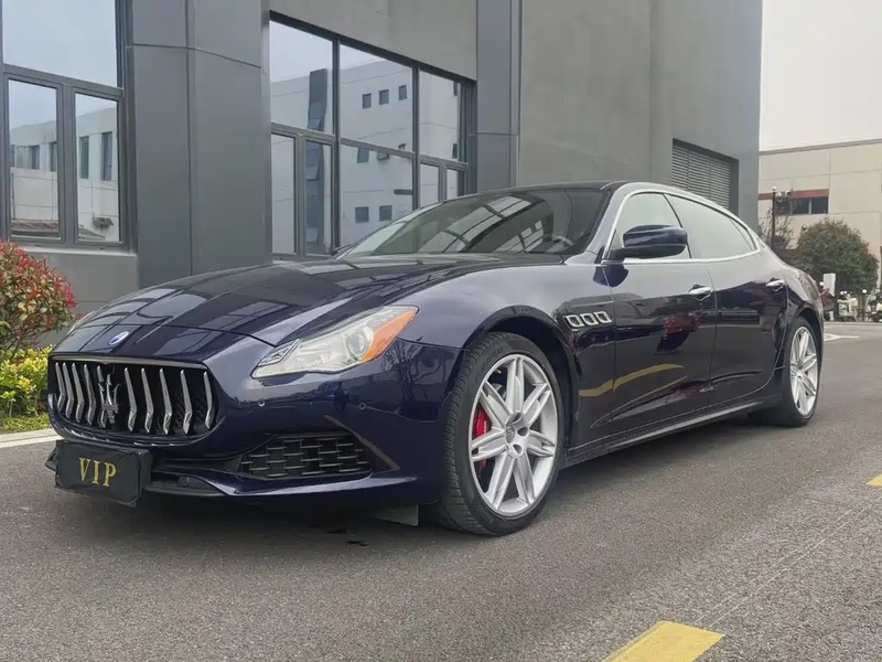 Maserati Quattroporte