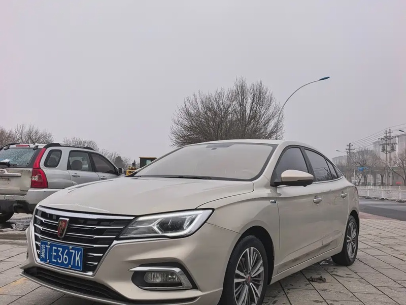 Roewe i5