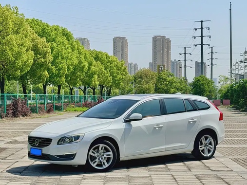 Volvo V60 2015