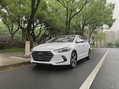 Hyundai Elantra 2020