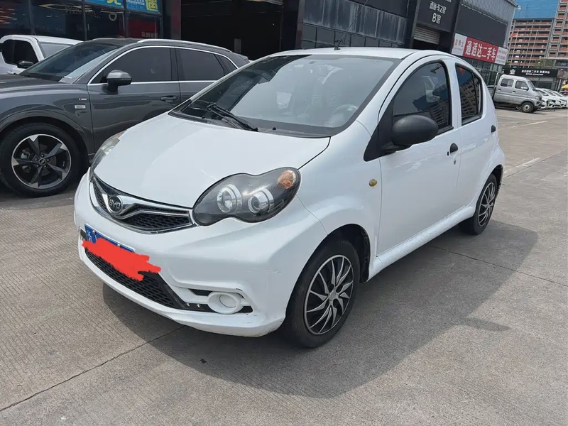 BYD F0