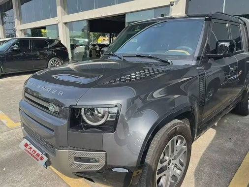 Land Rover Defender 2023