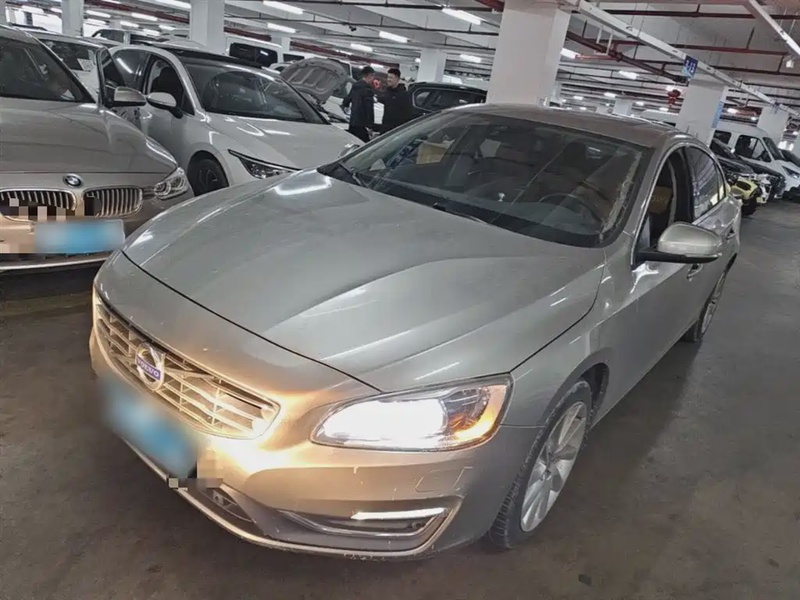 Volvo S60