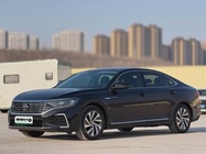 Volkswagen Passat 2023