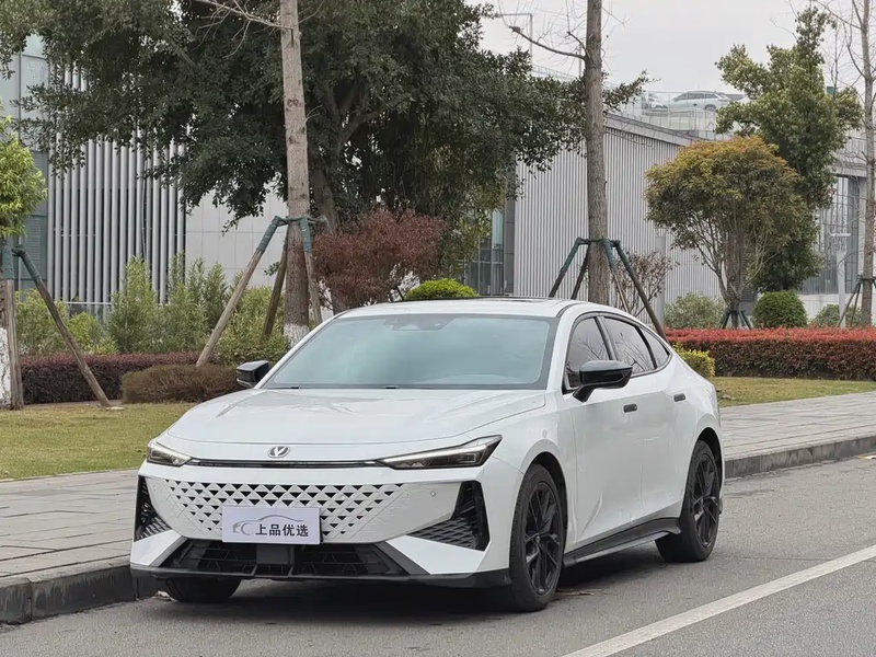 Changan UNI-V