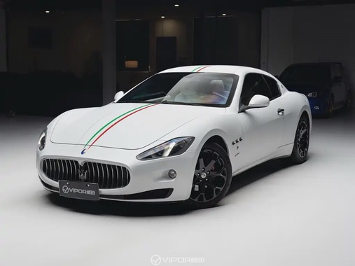 Maserati GranTurismo 2013