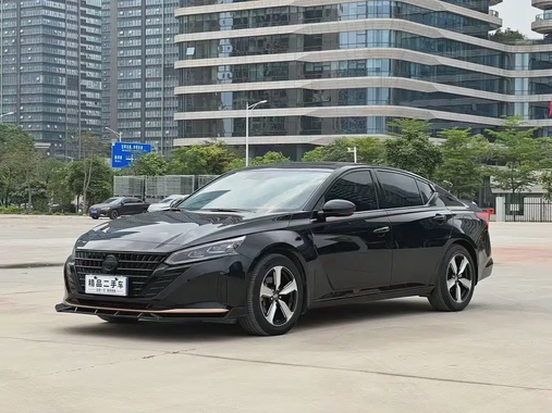 Nissan Teana 2024