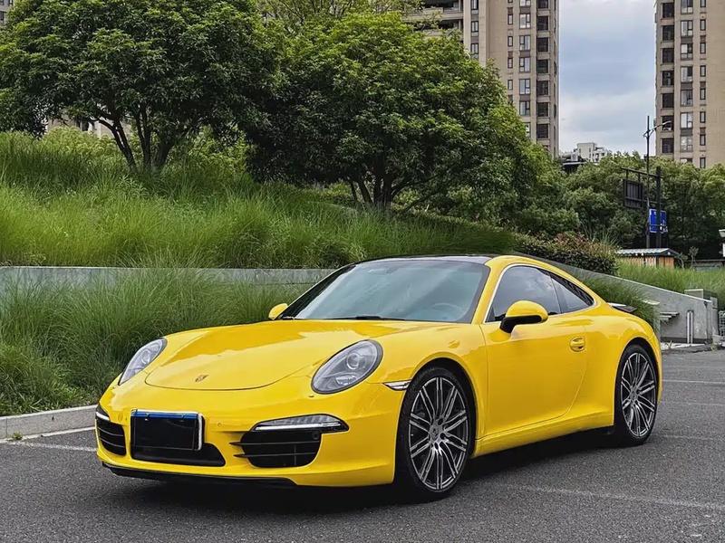 Porsche 911