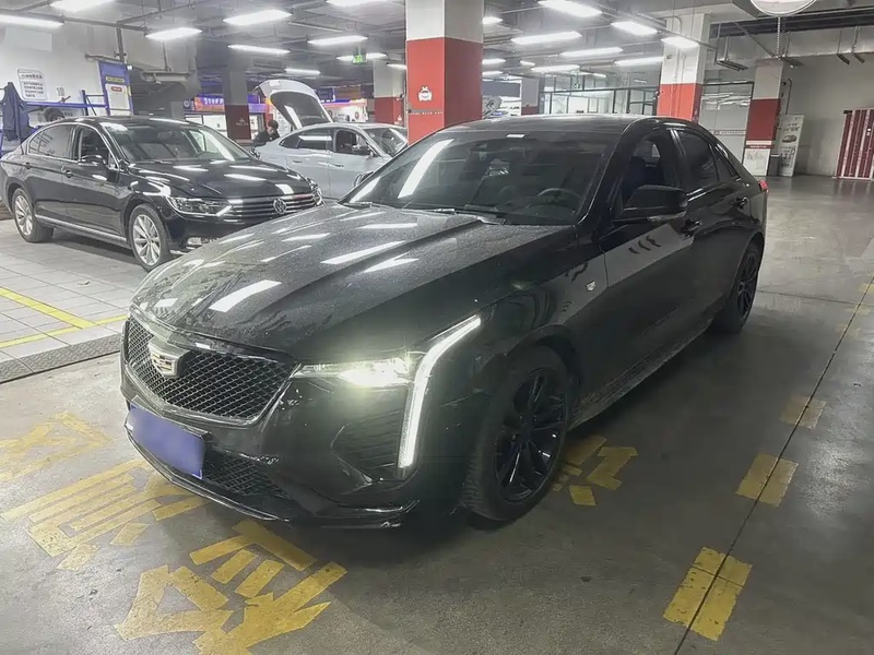 Cadillac CT4
