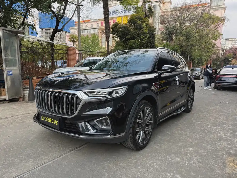 Hongqi HS5