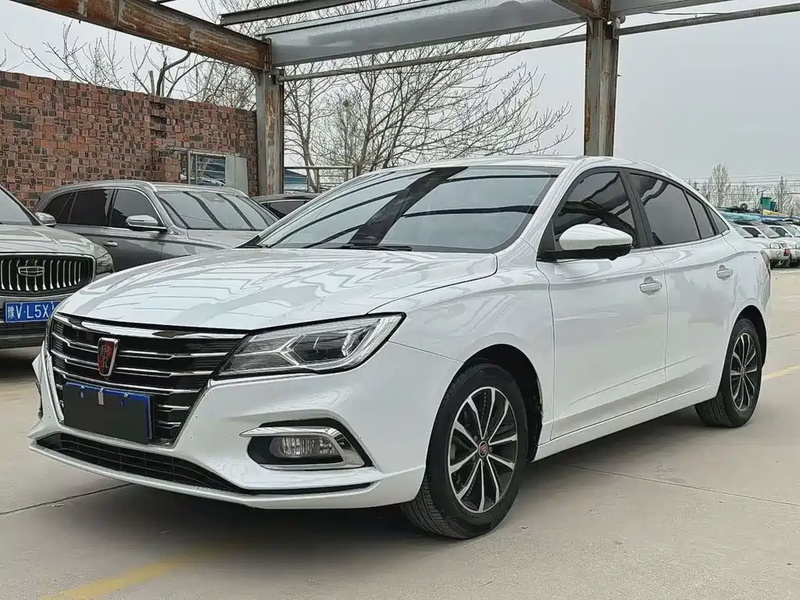 Roewe i5