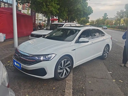 Volkswagen Sagitar 2025