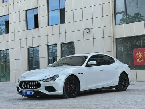 Maserati Ghibli 2015