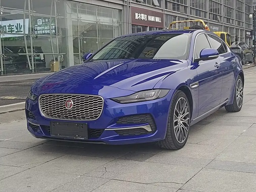 Jaguar XE 2020