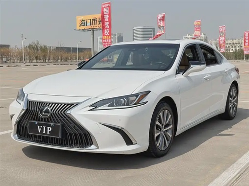 Lexus ES 2018