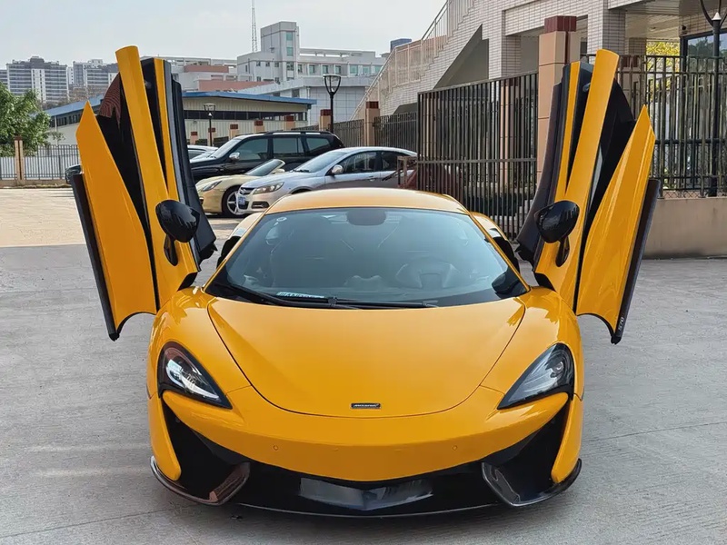McLaren 570