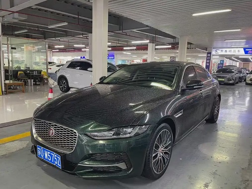 Jaguar XE 2022