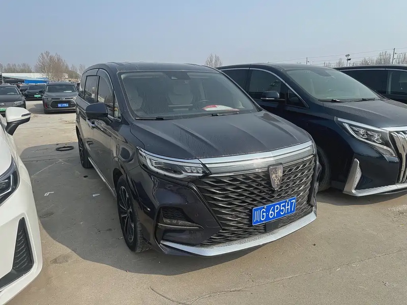 Roewe iMAX8