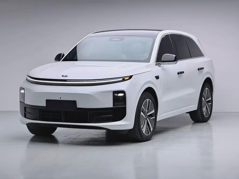 Li Auto L6