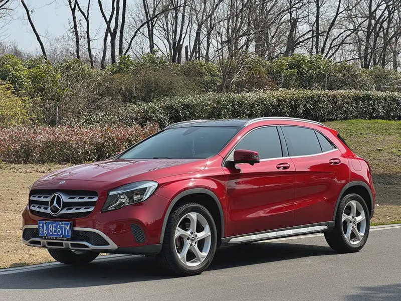 Mercedes-Benz GLA-Class