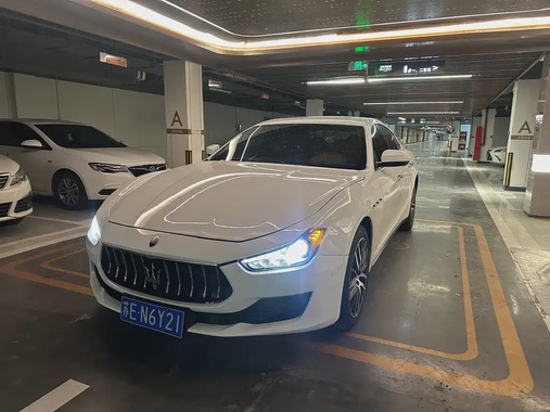 Maserati Ghibli 2021