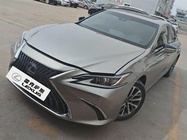Lexus ES 2022