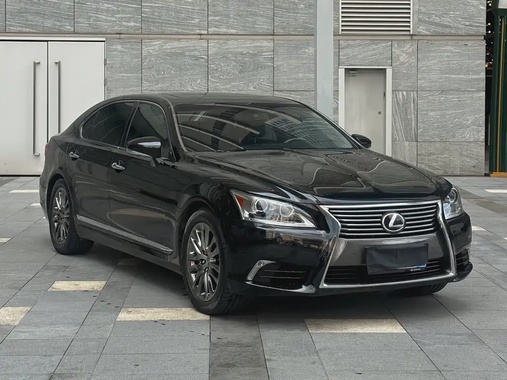 Lexus LS 2013