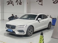Volvo S60 2025