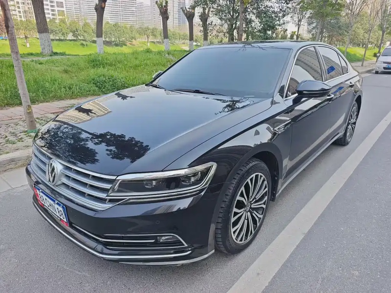 Volkswagen Phideon