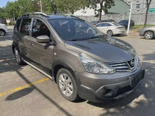 Nissan Livina 2013
