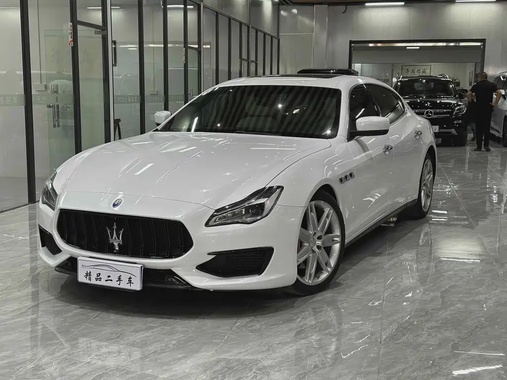 Maserati Quattroporte 2015