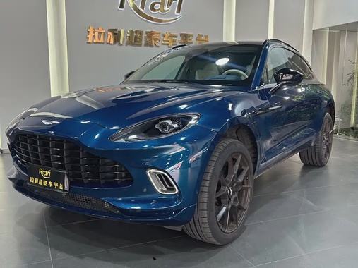 Aston Martin DBX 2021