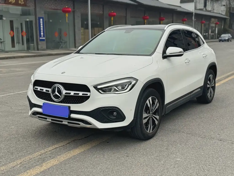 Mercedes-Benz GLA-Class