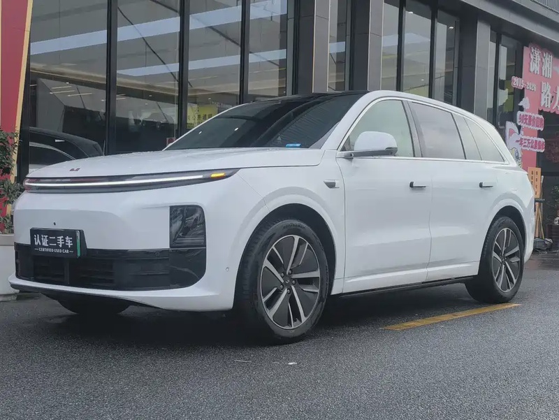 Li Auto L6