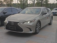 Lexus ES 2021