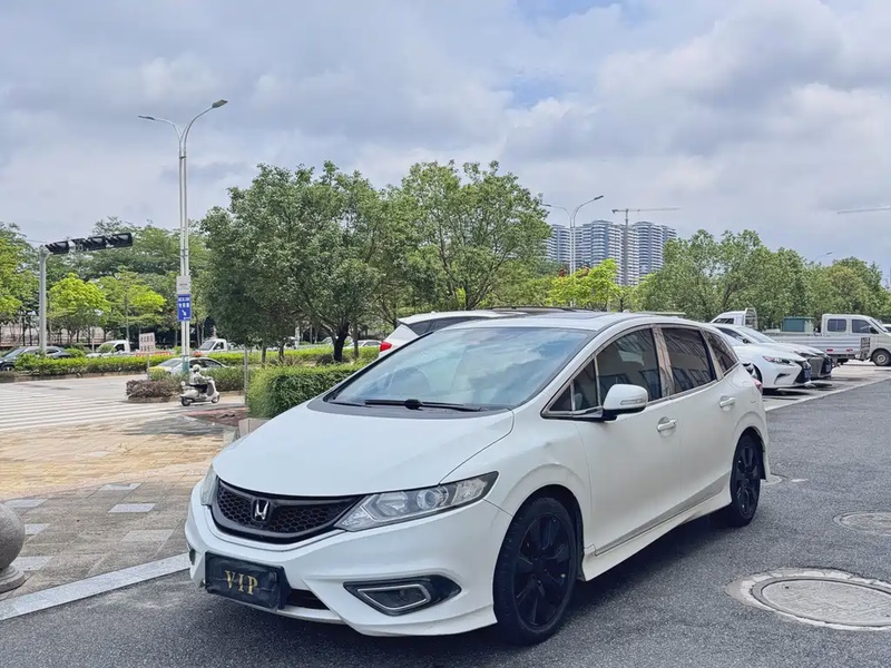 Honda Jade