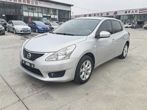 Nissan Tiida 2013