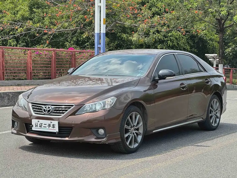 Toyota Reiz