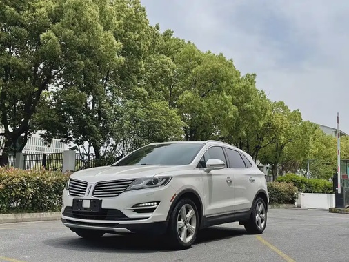Lincoln MKC 2015