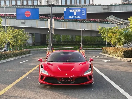 Ferrari F8 2022