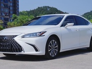 Lexus ES 2023