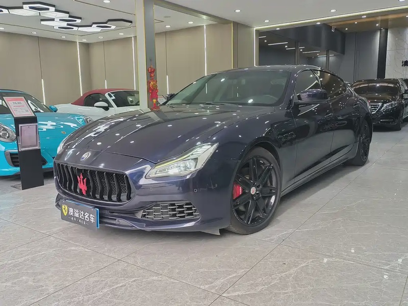 Maserati Quattroporte