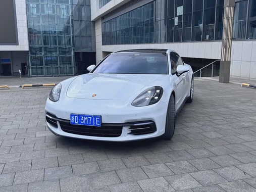 Porsche Panamera 2018