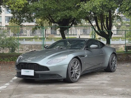 Aston Martin DB11 2018